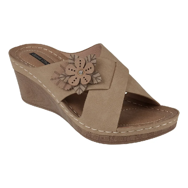 Sandals with scalloped edges-Selly Natural Wedge Sandal