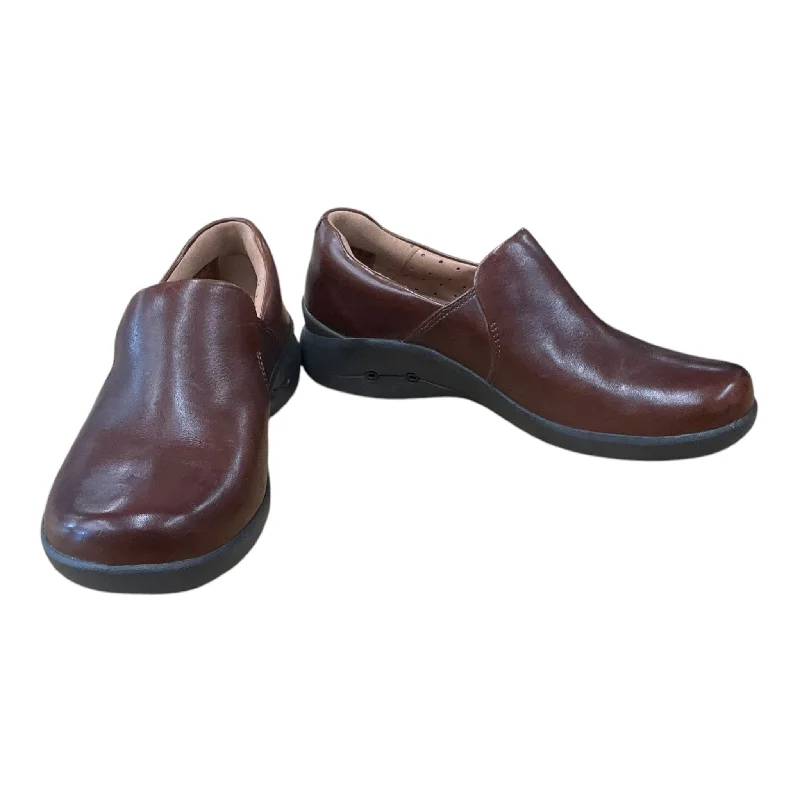 luxury flats near airport-Shoes Flats By Clarks In Brown, Size: 7.5