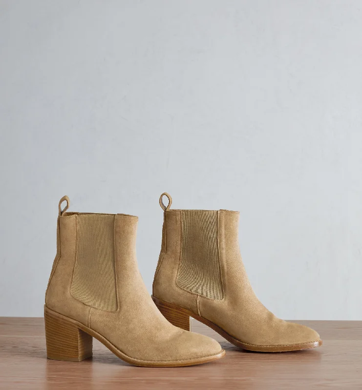 cozy calfskin boots-Suede Frankie Chelsea Boot