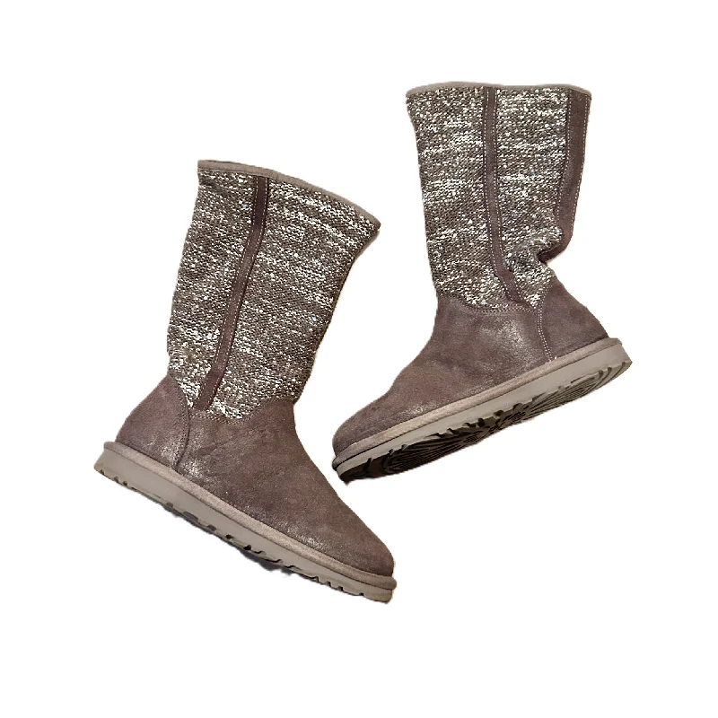 plush winter boots-Boots Designer By Ugg In Grey, Size: 6