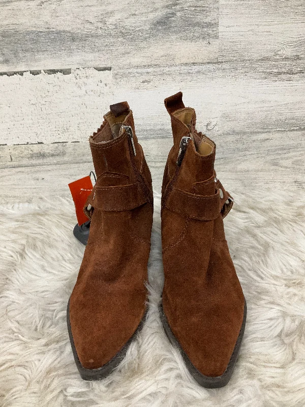 comfy Chelsea boots-Boots Ankle Heels By Marc Fisher In Brown, Size: 6