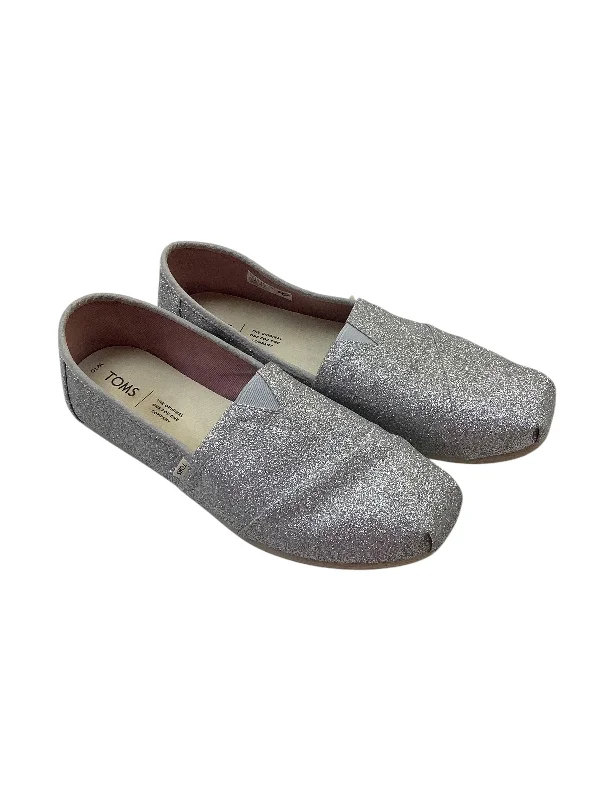 cozy flats for workers-Shoes Flats By Toms In Silver, Size: 10