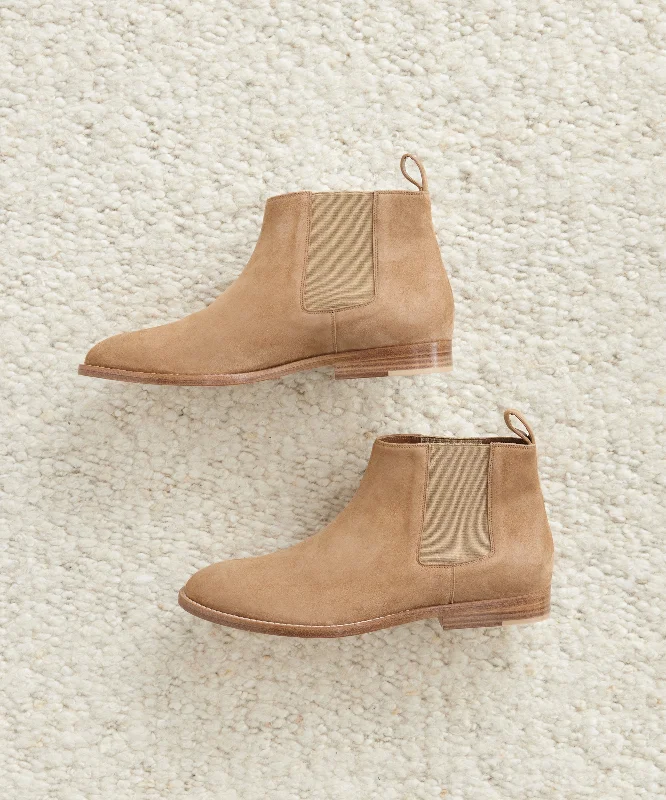 outdoor waterproof boots-Suede Chelsea Boot