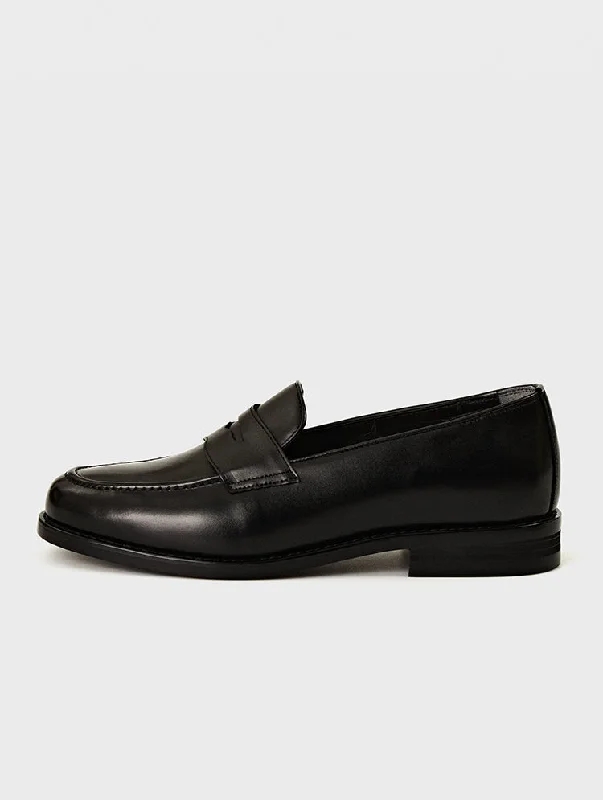 Loafers for spring nights-Shanghai