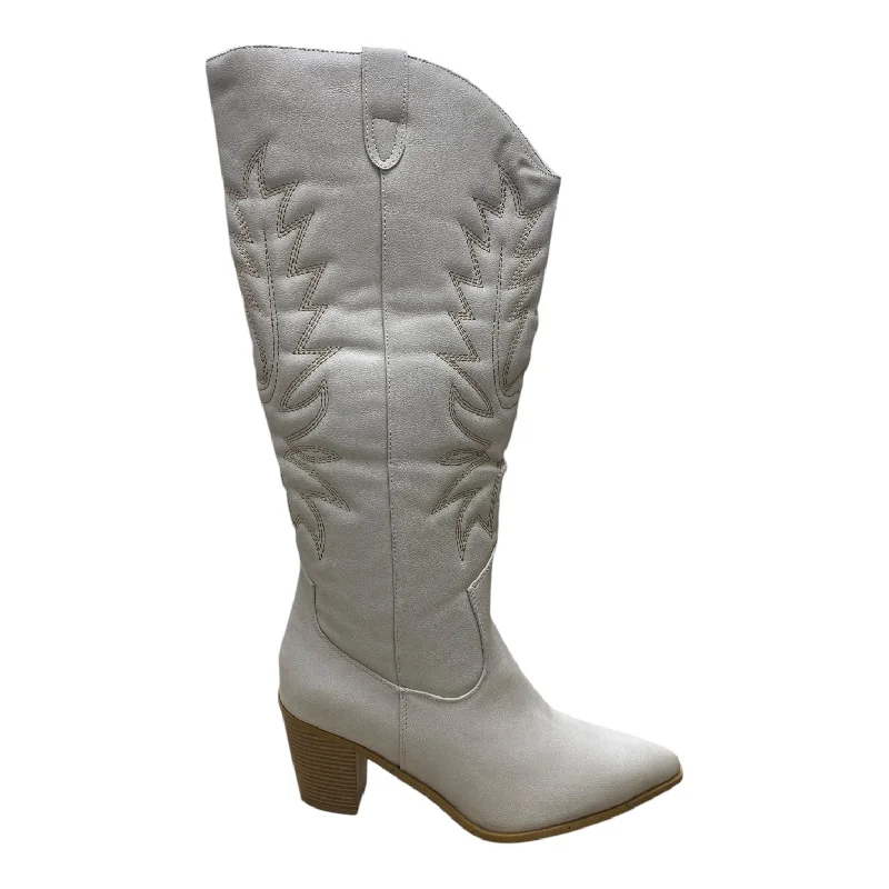 cozy shearling boots-Boots Western By Just Fab In Cream, Size: 11