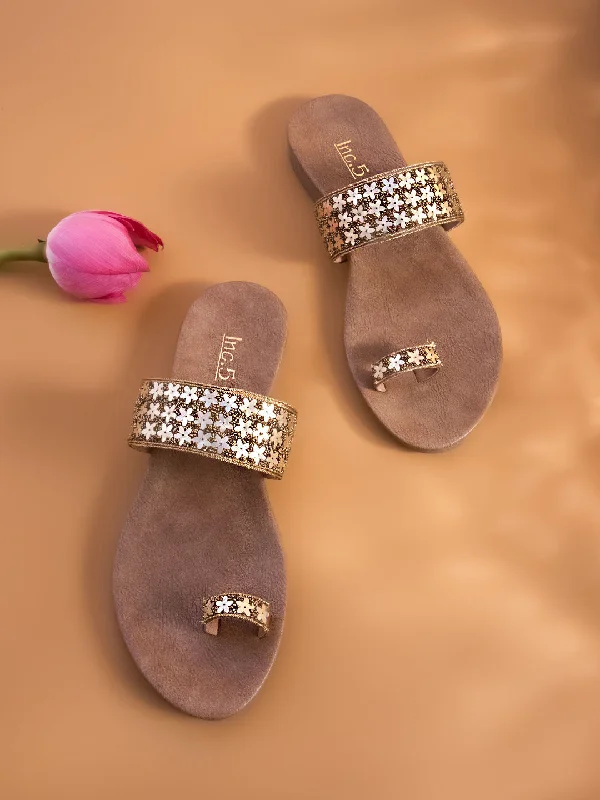 flats with balcony design-Women Antique Embellished One Toe Flats