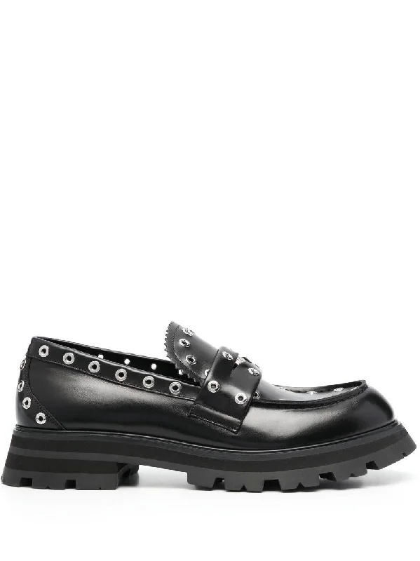 Casual shoes with flexible sole -ALEXANDER MCQUEEN Men's Black Leather Moccasins for SS23